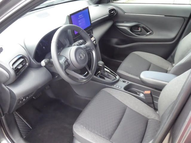 Toyota Yaris Cross 1.5H Teamplayer+Winter+Safety-Paket + AHK