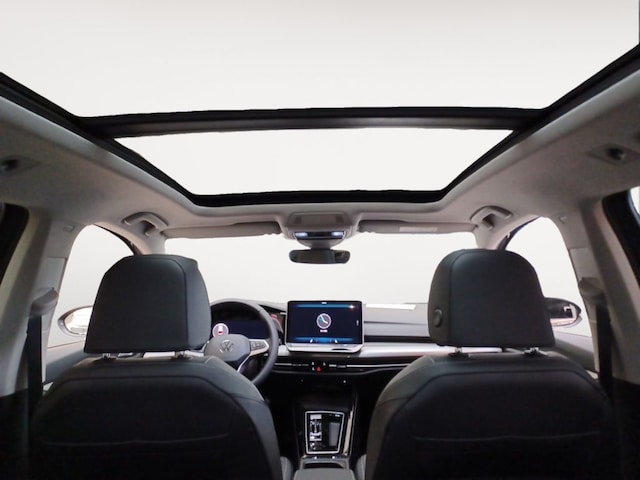 Volkswagen Golf 1.5 eTSI DSG Variant