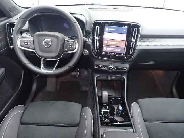 Volvo XC40 Dark Plus
