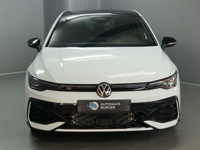 Volkswagen Golf 1.5 eTSI DSG R-Line