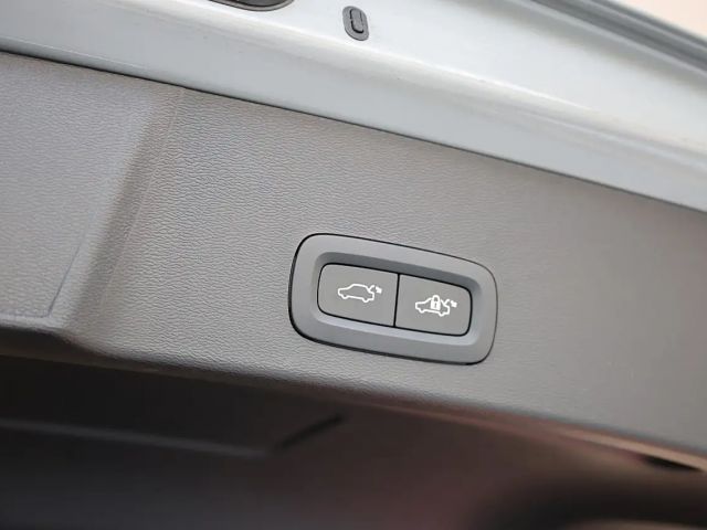 Volvo XC40 Dark Plus