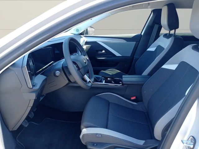 Opel Astra 1.2 Turbo Enjoy Turbo