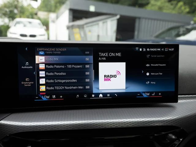 BMW 330 330e M-Sport Touring xDrive