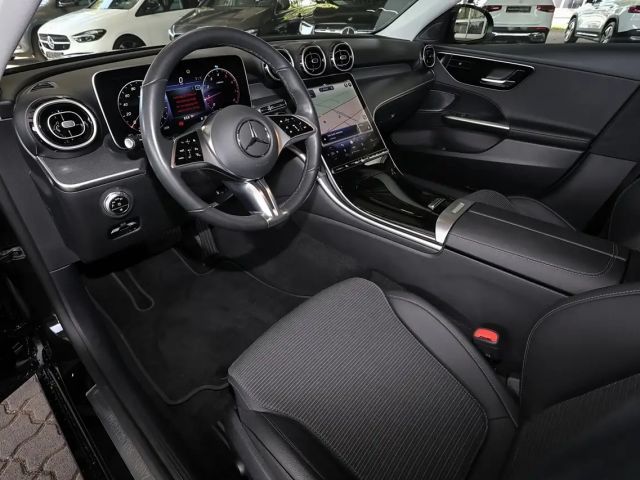 Mercedes-Benz C 180 Sedan