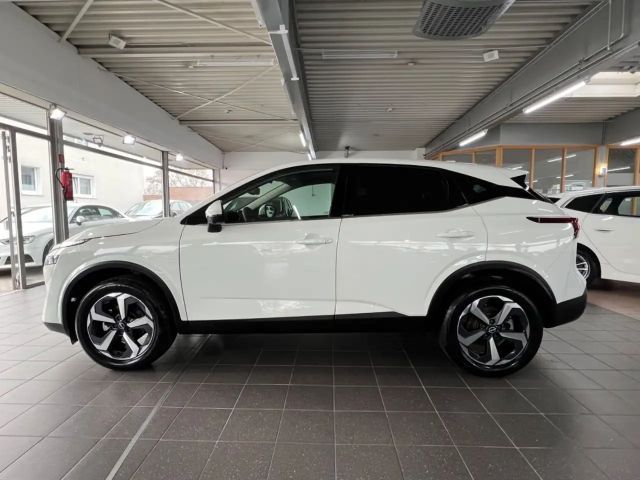 Nissan Qashqai 1.3 Connecta LED+KEYLESS+360°+ACC+VC uvm