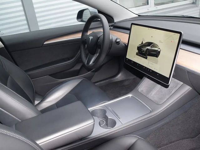 Tesla Model 3 AWD Long Range