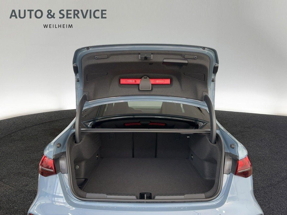 Audi RS3 S-Tronic Sedan