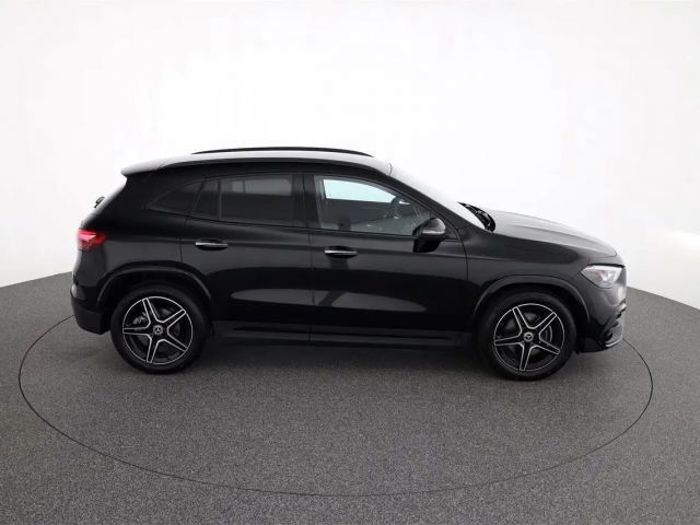 Mercedes-Benz GLA 200 4MATIC AMG Line GLA 200 d