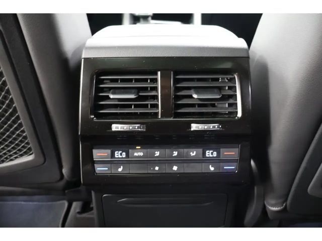 Volkswagen Touareg 3.0 V6 TDI R-Line