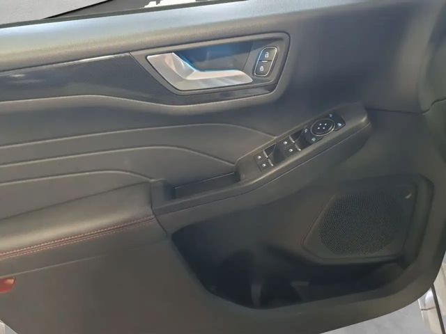 Ford Kuga Plug in Hybrid ST Line X