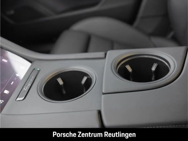 Porsche Taycan 4S Cross Turismo