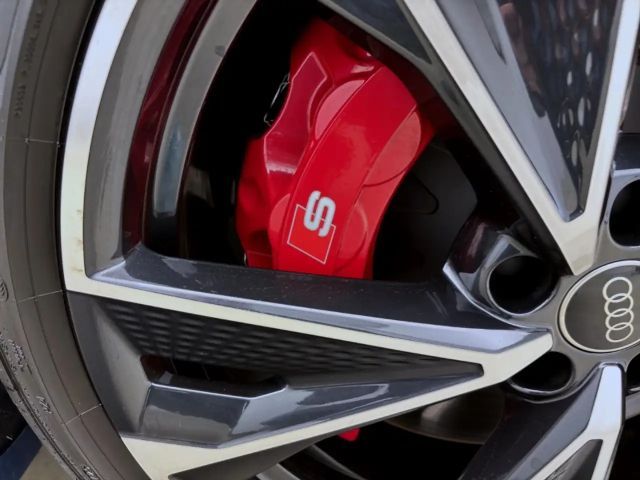 Audi S6 Avant Quattro