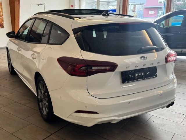 Ford Focus ST Line Wagon