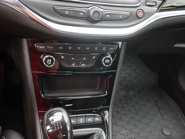 Opel Astra Elegance Sports Tourer