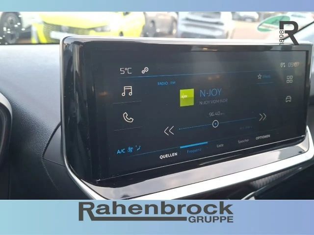 Peugeot E-208 Hybrid Style