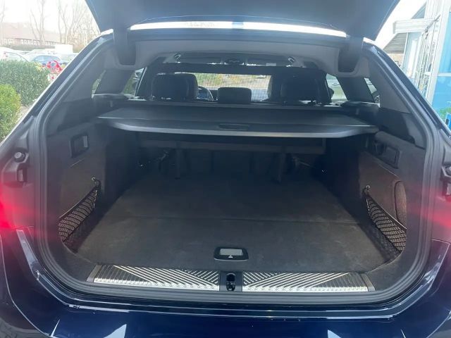 BMW 520 Kombi Auto TDi197 Navi/LED/Leder/LMF/Tempo