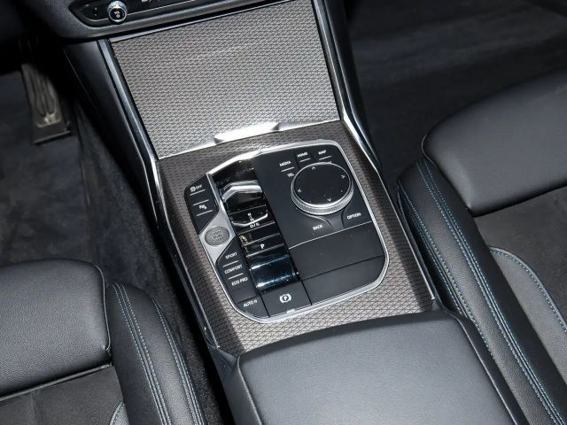 BMW 330 330d M-Sport Sedan xDrive