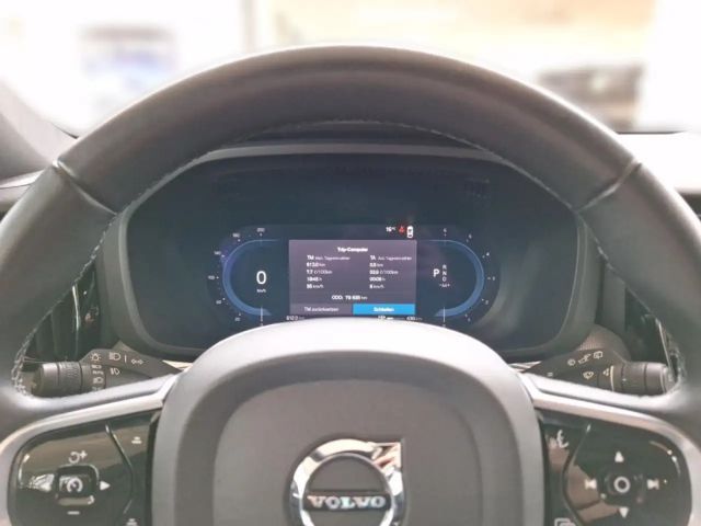 Volvo XC60 Dark Plus