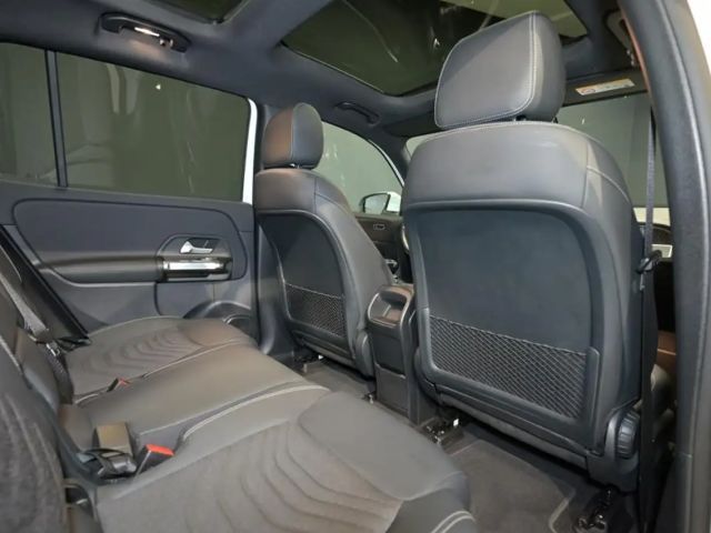 Mercedes-Benz EQB 300 4MATIC Progressive