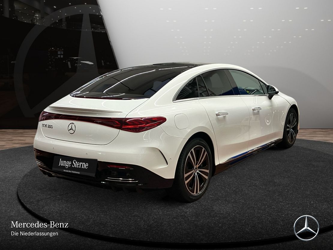 Mercedes-Benz EQE 350 Sedan