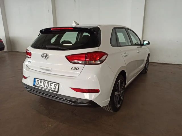 Hyundai i30 Hybrid Trend