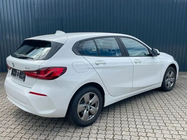 BMW 116 116i 5-deurs Sedan