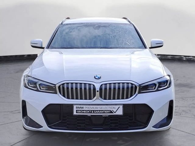 BMW 330 330d M-Sport Touring xDrive