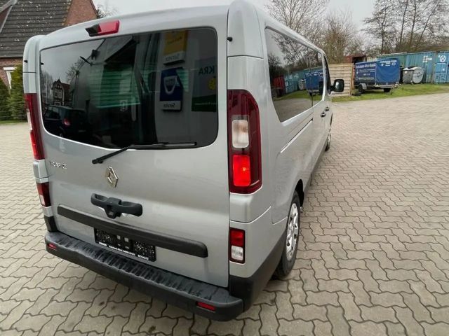Renault Trafic Blue Grand Life