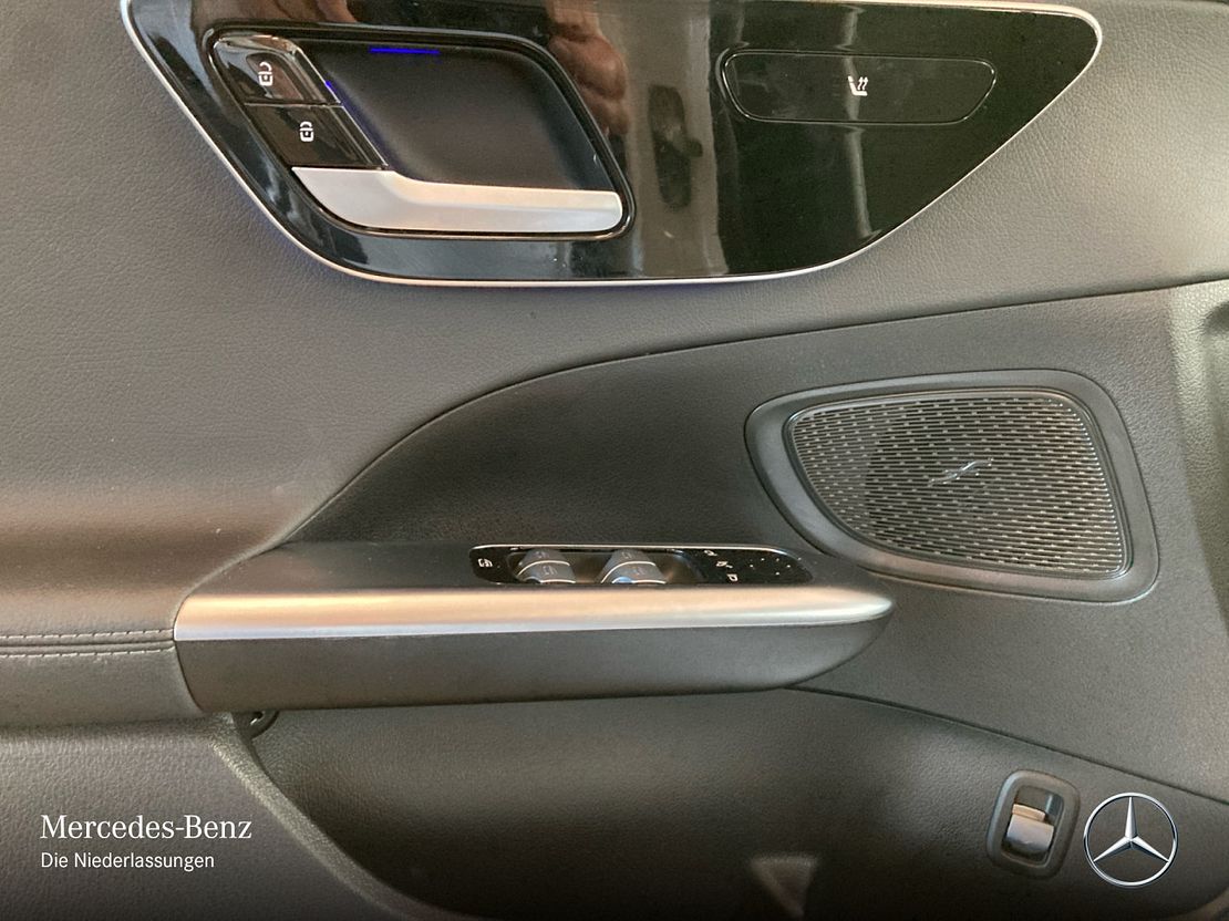 Mercedes-Benz C 180 AMG Line Sedan