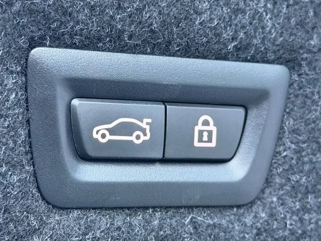 BMW 530 530e M-Sport Sedan