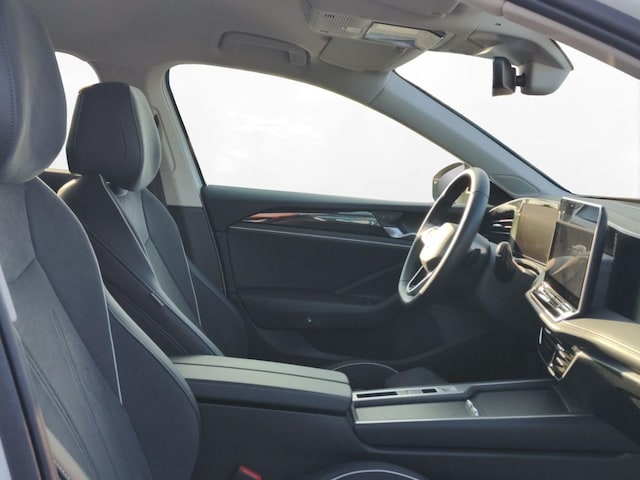 Volkswagen Passat 1.5 eTSI Business Variant