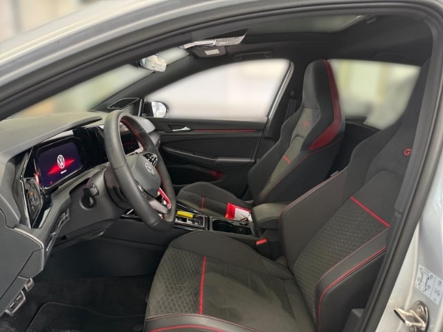 Volkswagen Golf 2.0 TSI Golf VIII