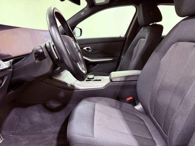 BMW 320 320e Touring