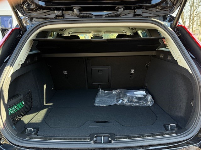 Volvo V60 AWD Dark Plus Recharge T8