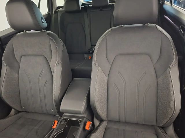 Volkswagen Golf Business DSG Variant