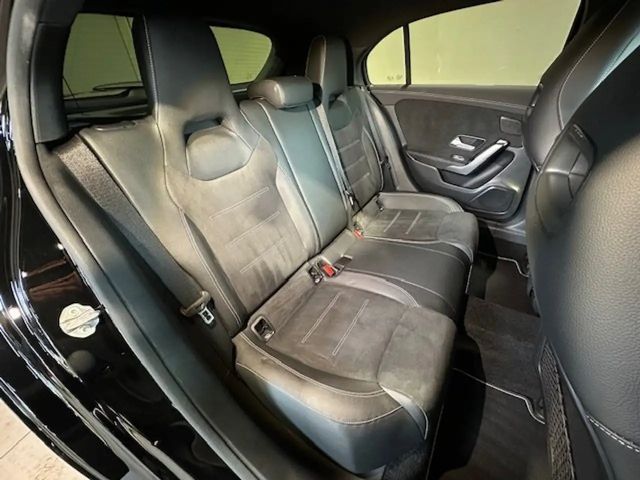 Mercedes-Benz A 250 AMG Line