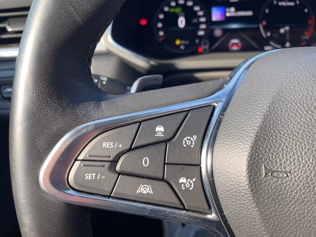 Renault Captur EDC Hybrid TCe 140 Techno