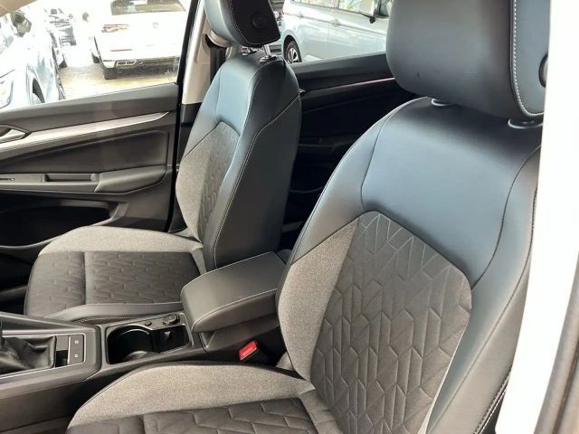 Volkswagen Golf 1.5 TSI Variant