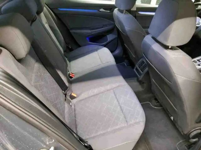 Volkswagen Golf 1.5 eTSI DSG Life