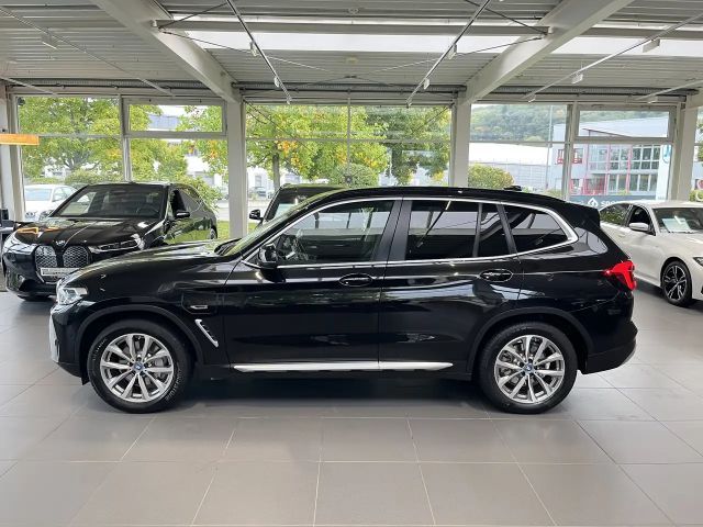 BMW X3 xDrive30e