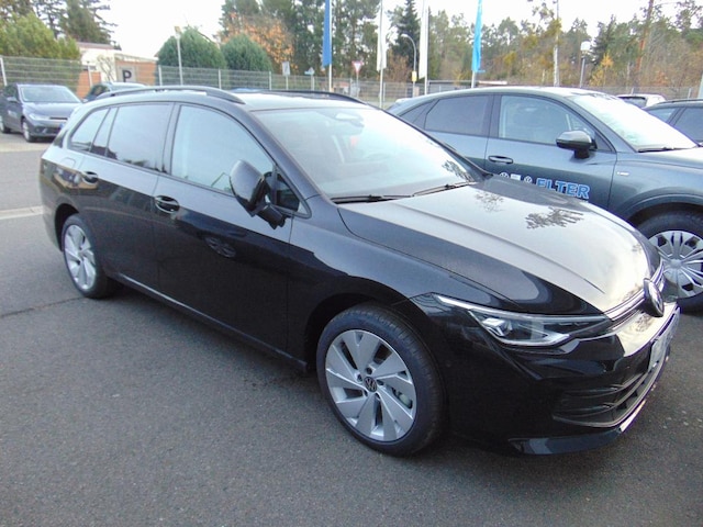 Volkswagen Golf Life Variant