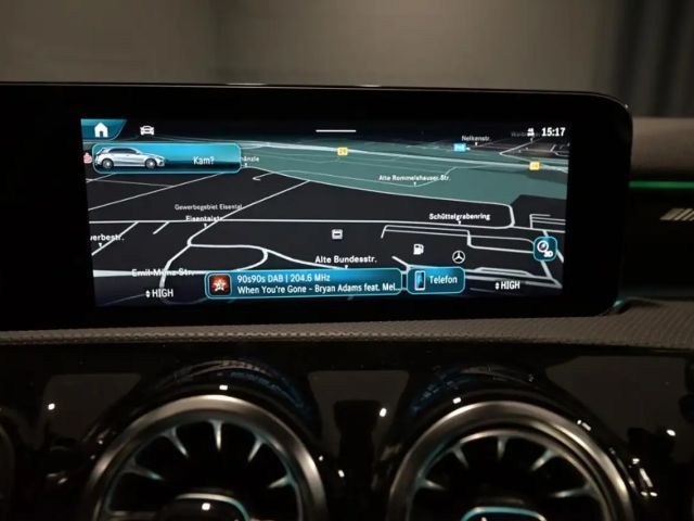 Mercedes-Benz A 35 AMG 4MATIC AMG Line