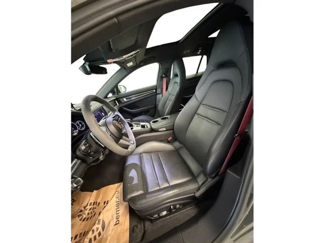 Porsche Panamera 4 E-Hybrid