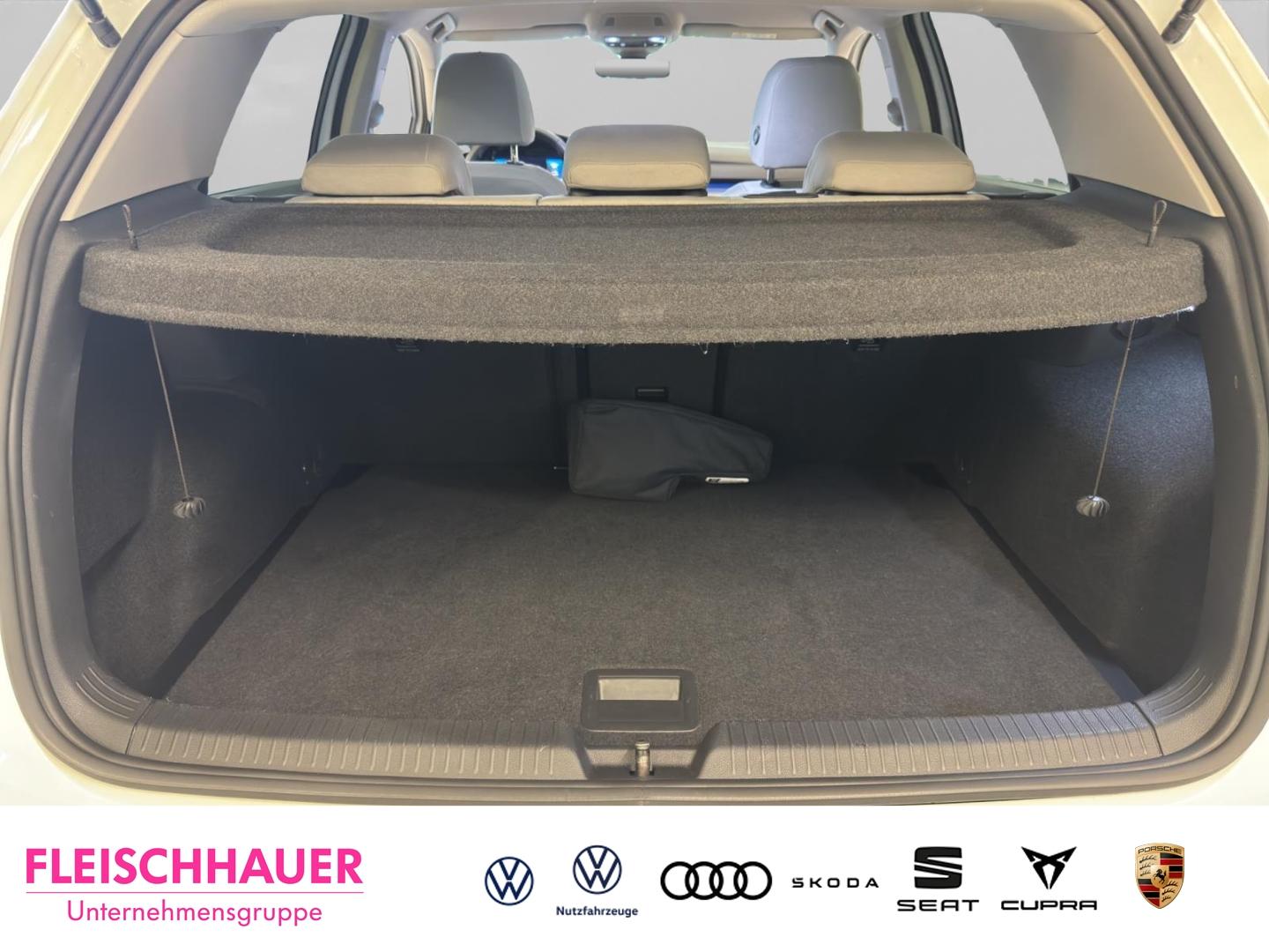 Volkswagen Golf 1.5 eTSI Golf VIII Style