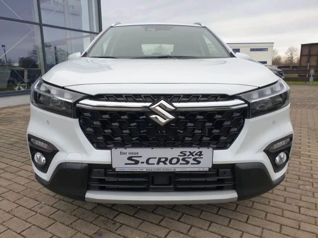 Suzuki S-Cross Hybrid