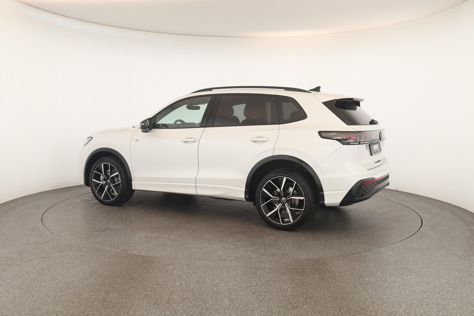 Volkswagen Tiguan 2.0 TSI DSG IQ.Drive R-Line