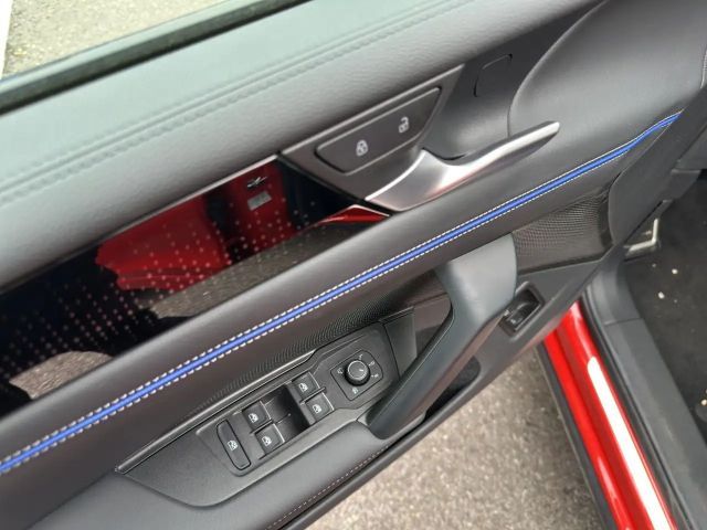 Volkswagen Tiguan R-Line eHybrid