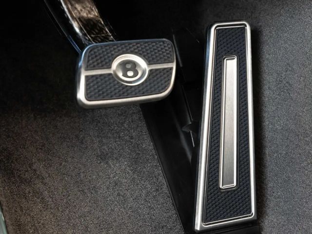 Bentley Continental GTC Hybrid