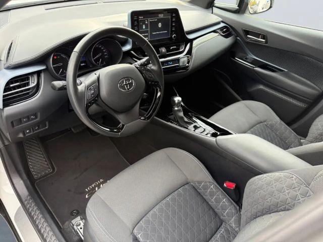 Toyota C-HR Hybride Team D