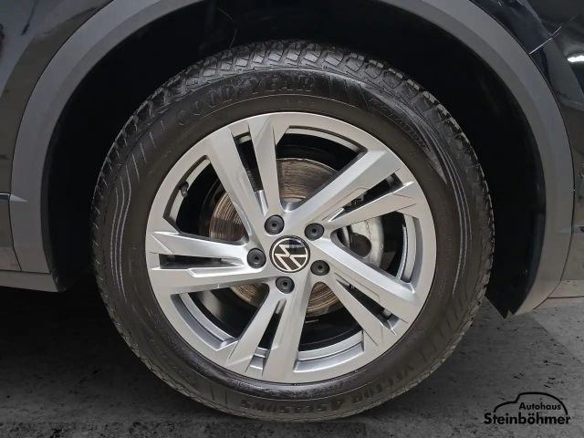 Volkswagen T-Roc DSG Plus R-Line